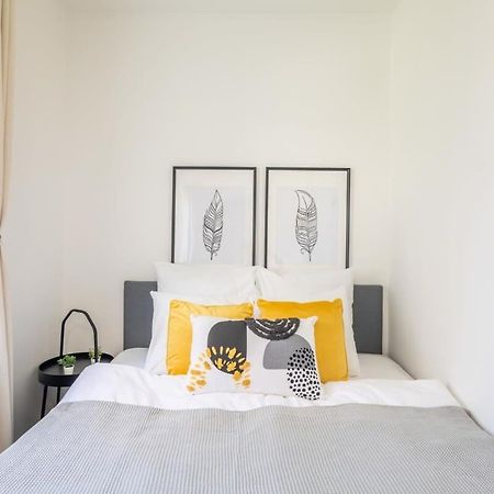 Sunny Balcony - Cute And Cozy Apartment Будапеща Екстериор снимка