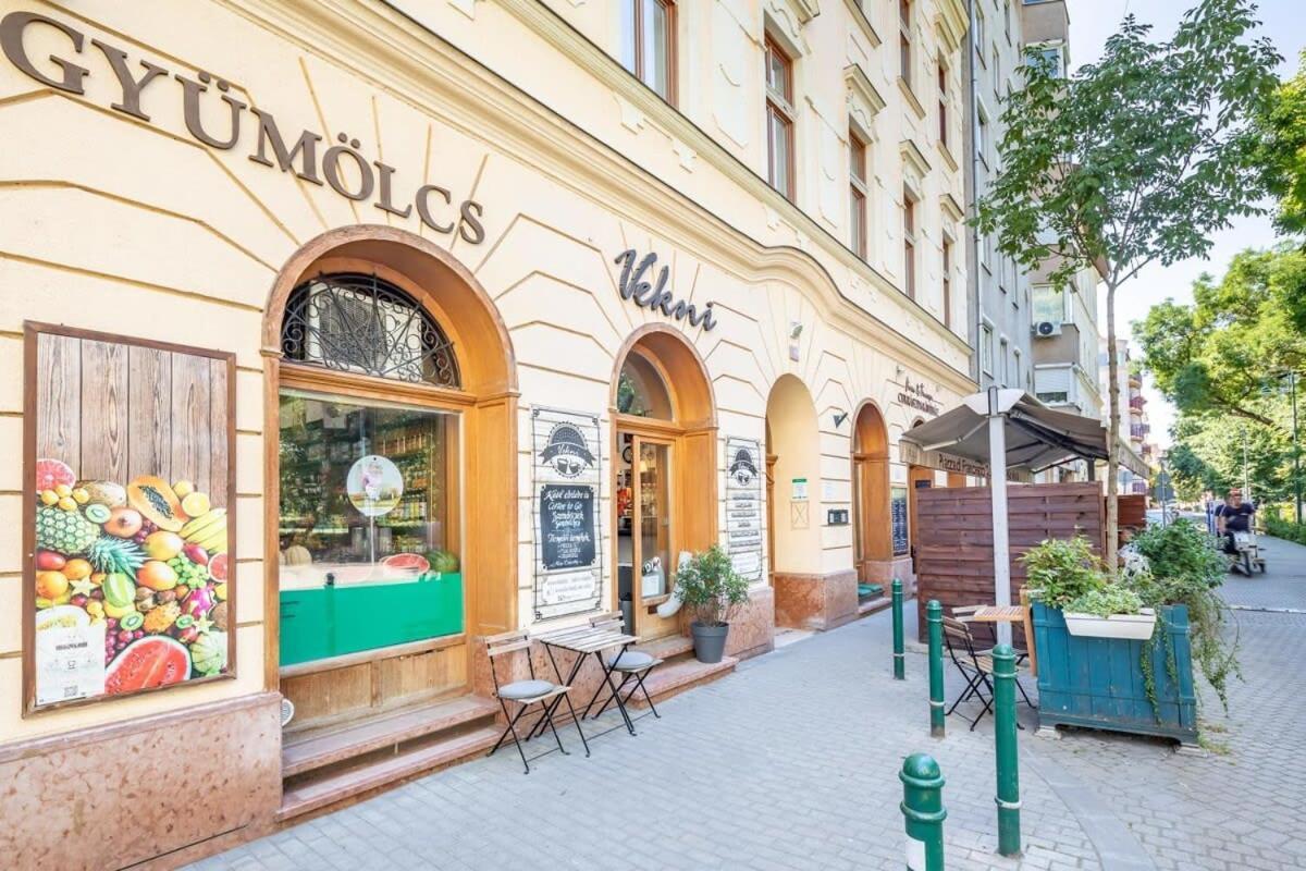 Sunny Balcony - Cute And Cozy Apartment Будапеща Екстериор снимка